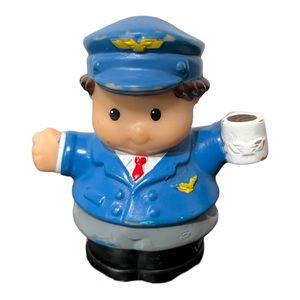 Fisher Price Little People Vacation Pilot airplane airport Boy Man Coffee cup